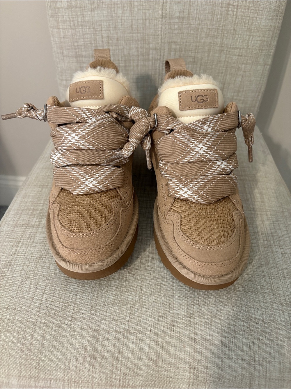 UGG womens Tan Lace-Up Plush-Lined Sneakers